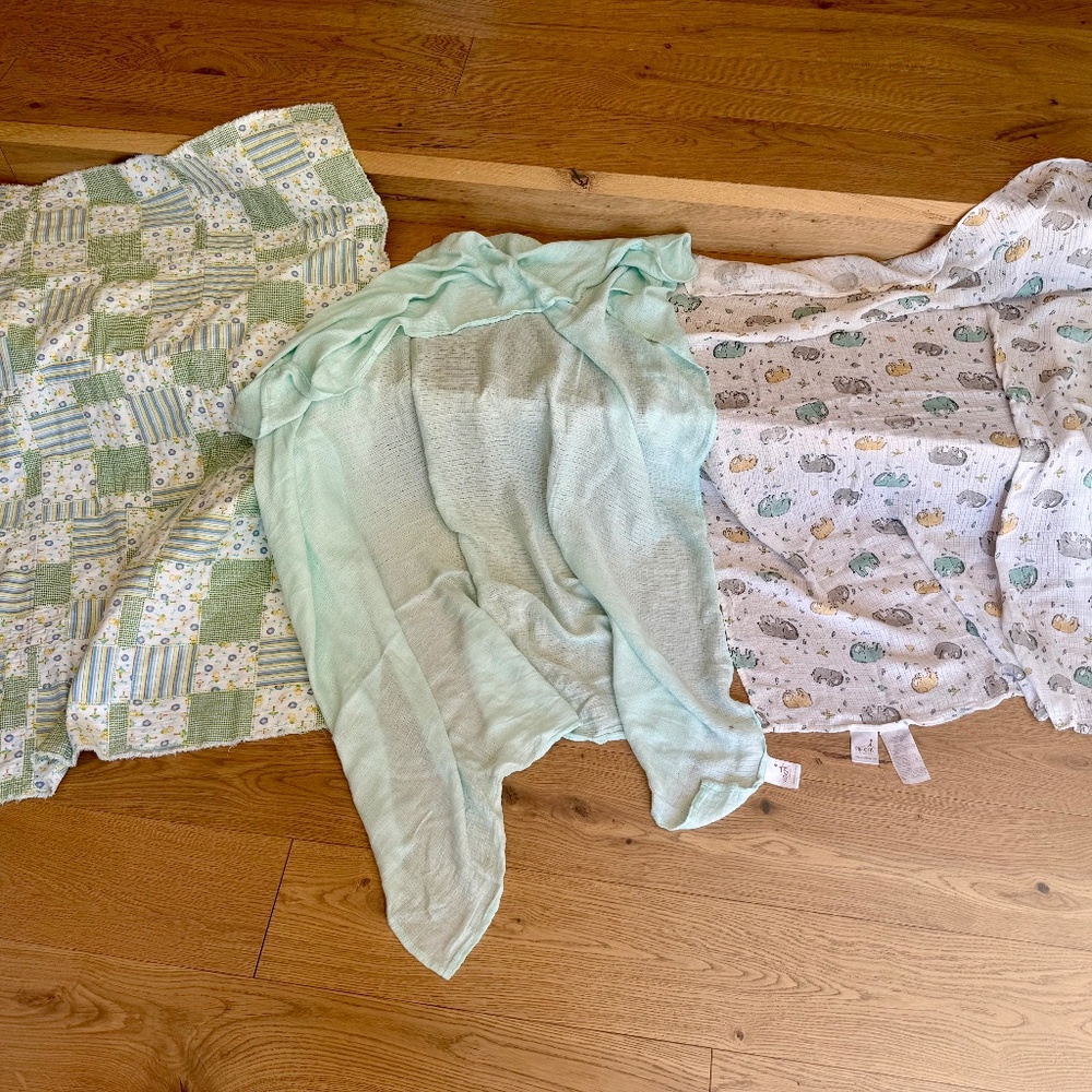 Aden and anais large muslin blanket bundle lot and quilt blanket